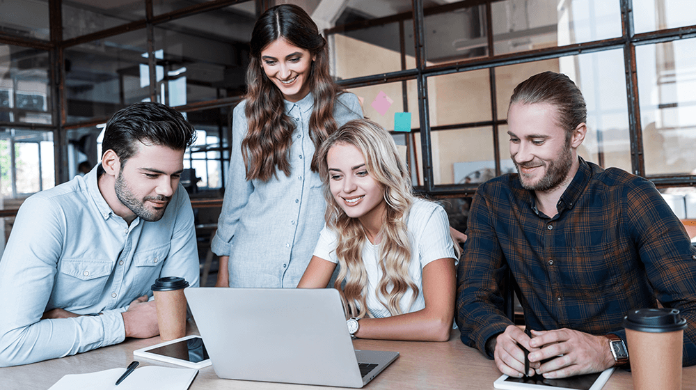 Scale Your Business in 2022 With Zoho’s Free Webinar