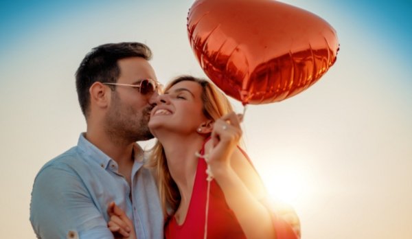 What Is Love Bombing? 17 Signs to Watch Out For