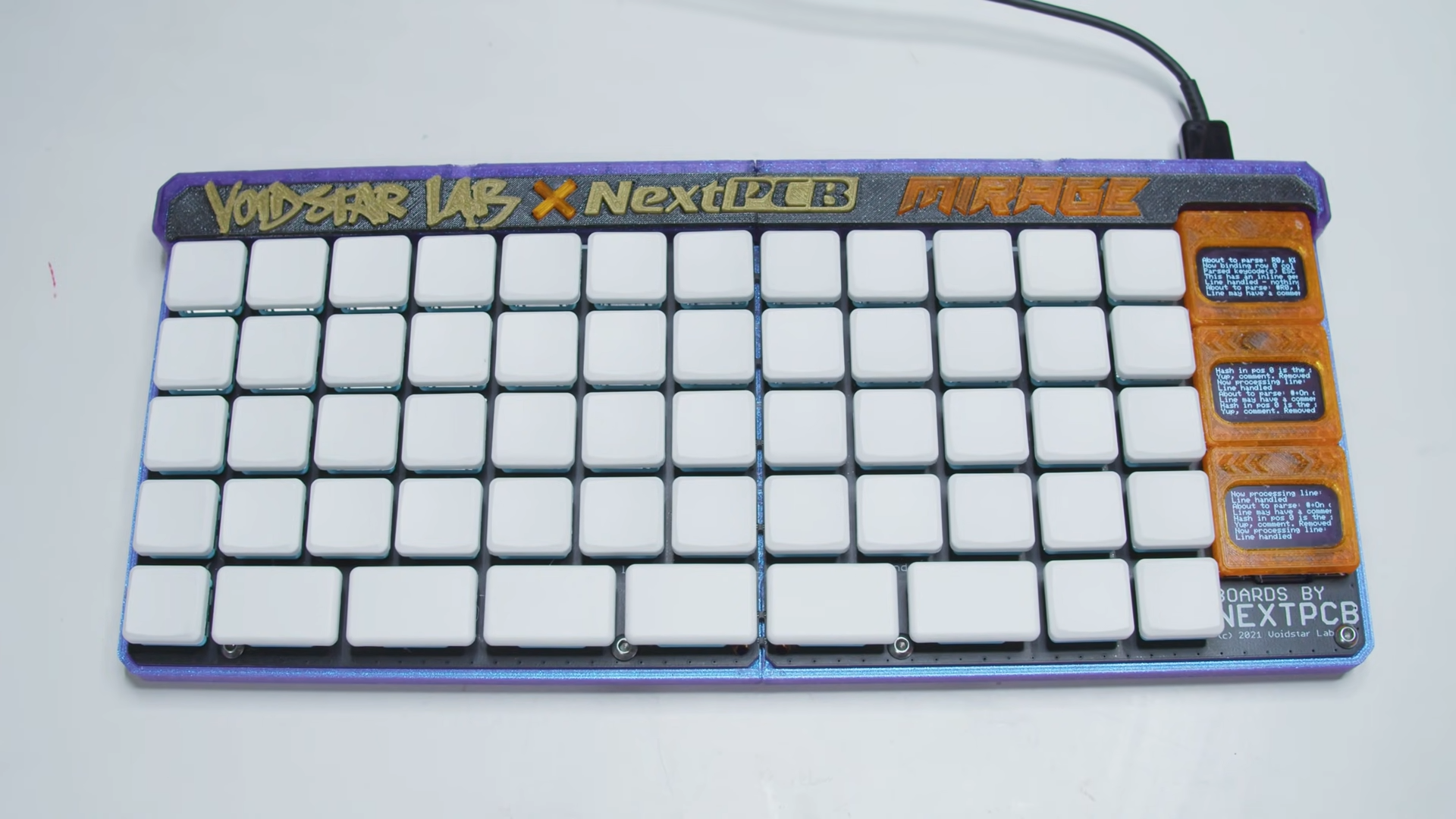 A Hackable Keyboard That Even Has Screens
