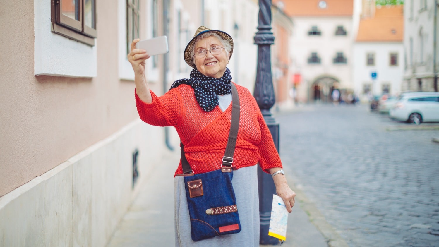 5 Best Anti-Theft Travel Bags for Older Women